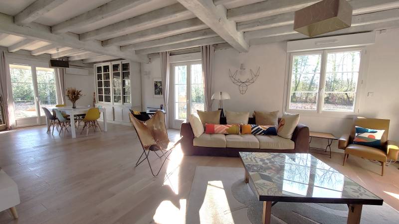 CESTAS, propriété de 217m² avec 5 chambres dans un environnement exceptionnel