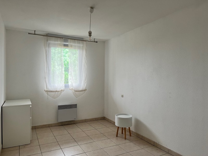 T2 sans travaux  à Canejan