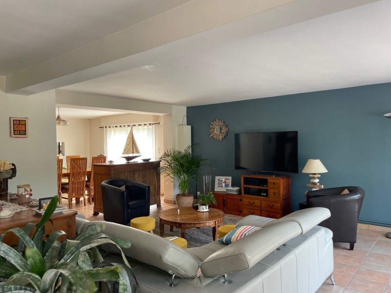 CESTAS, Maison 230m², 6 chambres sur  2970m² avec piscine