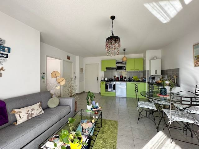 sejour rdc donnant sur terrasse