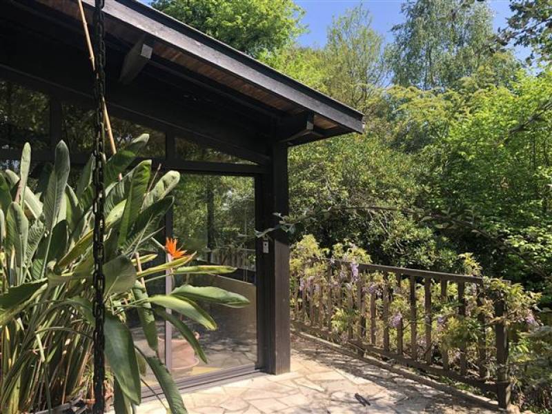 CESTAS Réjouit, belle landaise de 183m², 5 chambres, sous-sol avec garage, parcelle de 1914m² avec piscine