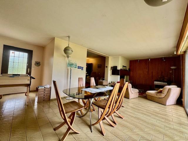 CESTAS , maison individuelle à étage de 158m² avec 4 chambres, jardin et garage