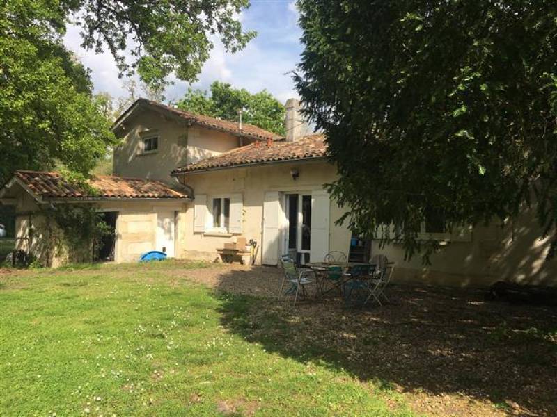 A vendre maison en pierre Cestas, 135m² sur parc de 4052m²