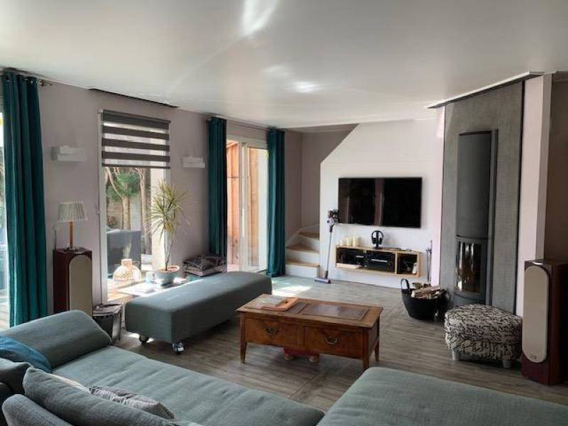 A vendre, maison spacieuse à Canéjan bourg