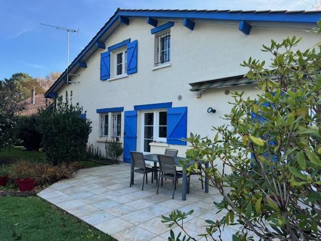 grande maison à étage cestas