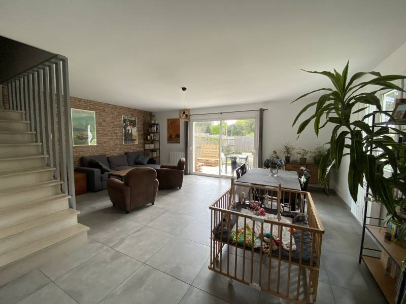 Maison récente 110m², LE BARP,  4 chambres, 2 points d'eau, garage et parcelle de 550m²