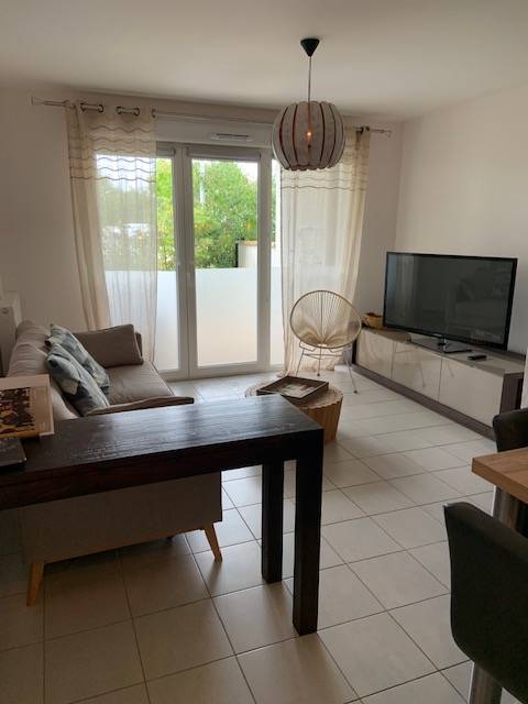 Appartement T2  avec jardinet dans résidence sécurisée