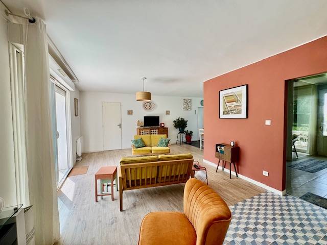 Cestas réjouit maison à étage, 4 chambres avec 1295m² de jardin