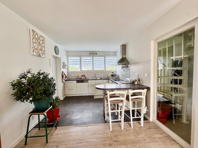 Cestas réjouit maison à étage, 4 chambres avec 1295m² de jardin