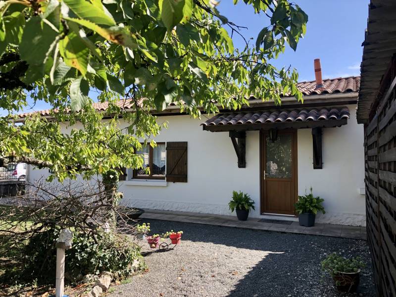 A VENDRE MAISON PROCHE TRAM