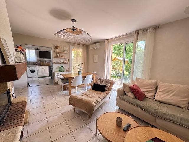 CESTAS bourg, maison avec 3 chambres, jardin et garage