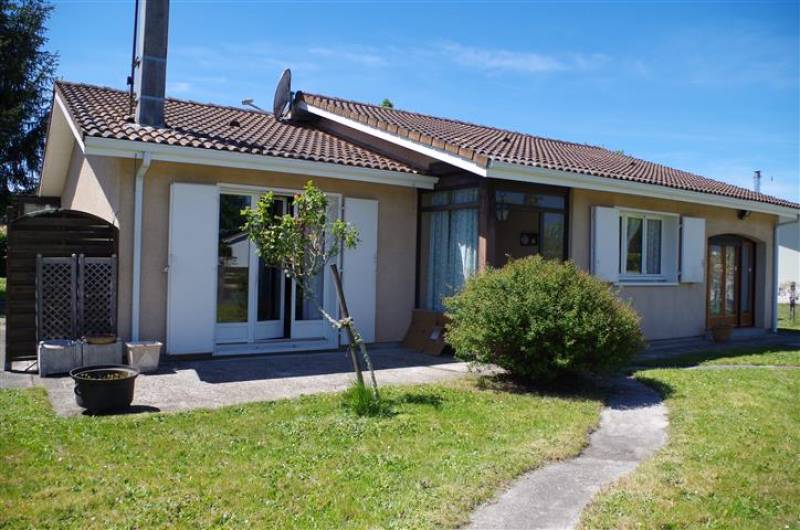 Le Barp, maison de plain-pied d'environ 106 m², 3 chambres