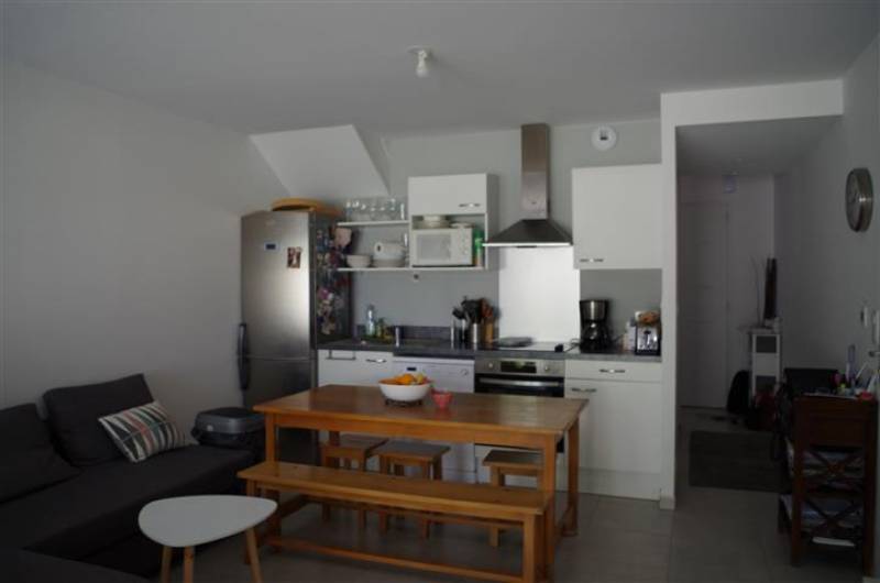 Marcheprime, maison mitoyenne à étage