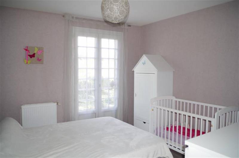 Maison individuelle de plain pied cestas Bourg plain-pied de 106m², 3 chambres, garage sur parcelle de 835m²