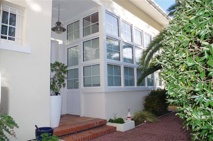 entree villa arcachon