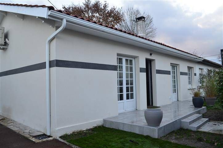 Maison de plain-pied d'environ 96m² , 3 chambres, 403m² de terrain à PESSAC Alouette