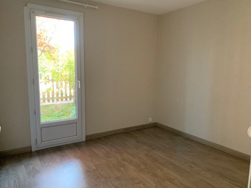 Maison mitoyenne de plain pied, 85m², CANEJAN La house 2 chambres, garage sur parcelle de 343m²