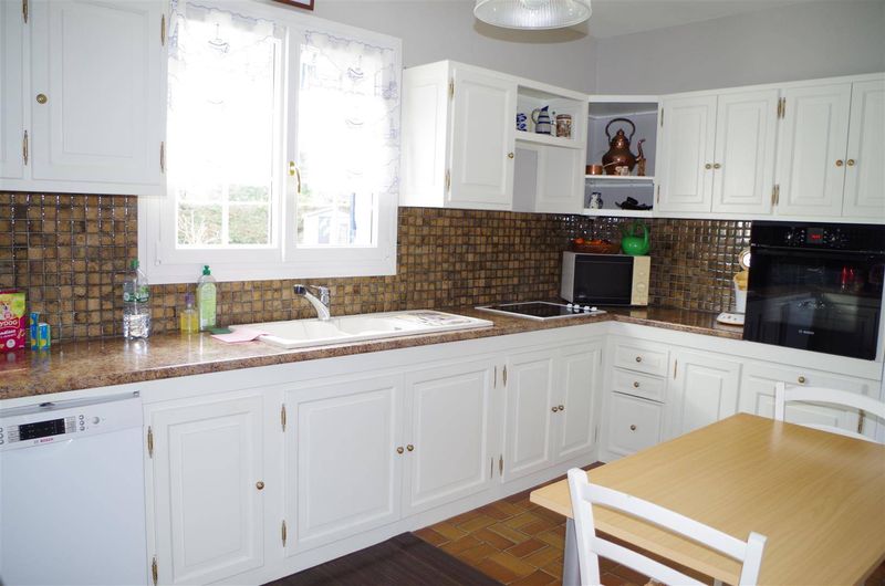 Landaise à étage de 157m², 4 chambres sur 1954m² avec piscine sur CESTAS REJOUIT