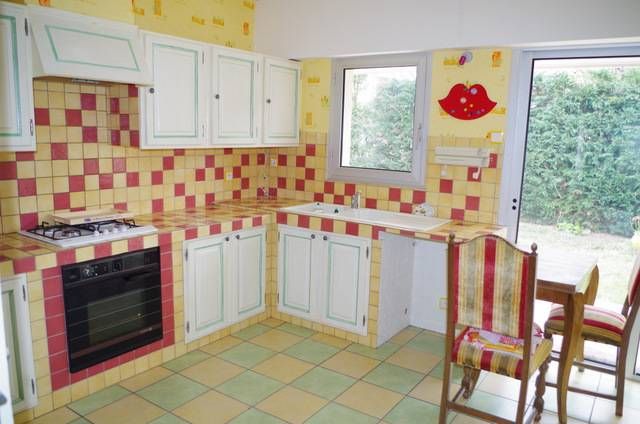 Maison 225m², 6 chambres sur 1278m², double garage sur CESTAS REJOUIT
