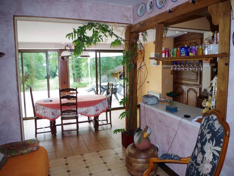 Maison de plain pied 138m², 3 chambres sur 4565m² de jardin CESTAS BOURG