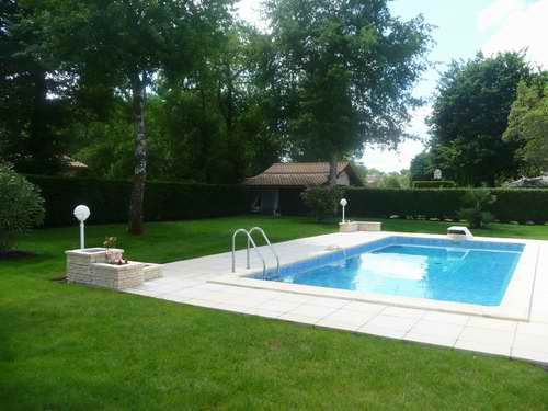 Acheter une maison avec grande psicine sur Cestas