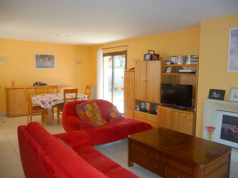 Belle maison de plain pied avec 3 chambres à découvrir entre  Cestas Réjouit et le Bourg